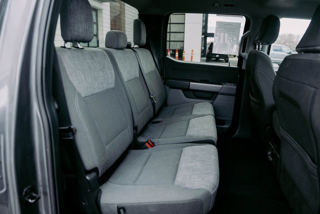 Used 2023 Ford F150 XLT w/ Trailer Tow Package image 12