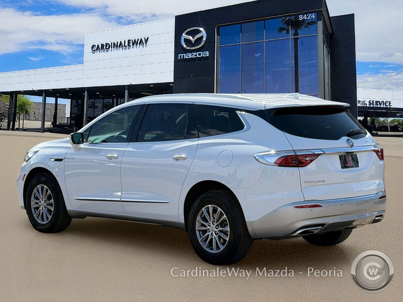 Used 2024 Buick Enclave Essence w/ Technology Package FWD image 4