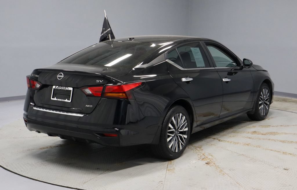 Certified 2023 Nissan Altima 2.5 SV AWD/4WD image 11