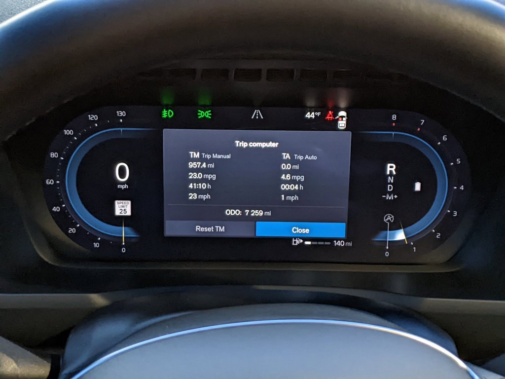 Certified 2025 Volvo XC90 B5 Plus image 15