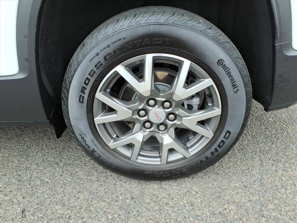 Certified 2023 GMC Acadia SLE w/ Driver Convenience Package image 22