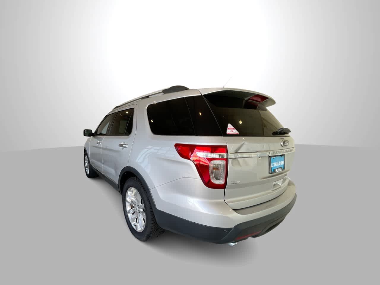 Used 2013 Ford Explorer XLT FWD image 6