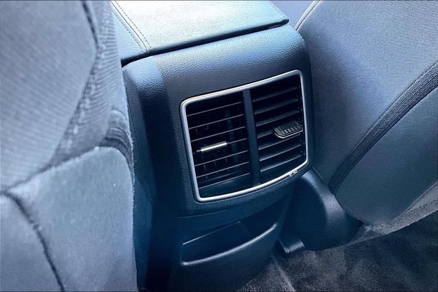 Used 2025 Kia Sportage LX FWD image 10