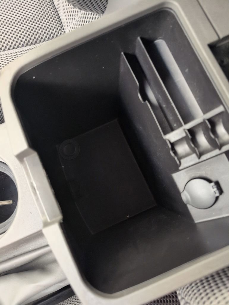 Used 2008 Nissan Frontier SE w/ SE Value Truck Pkg image 33