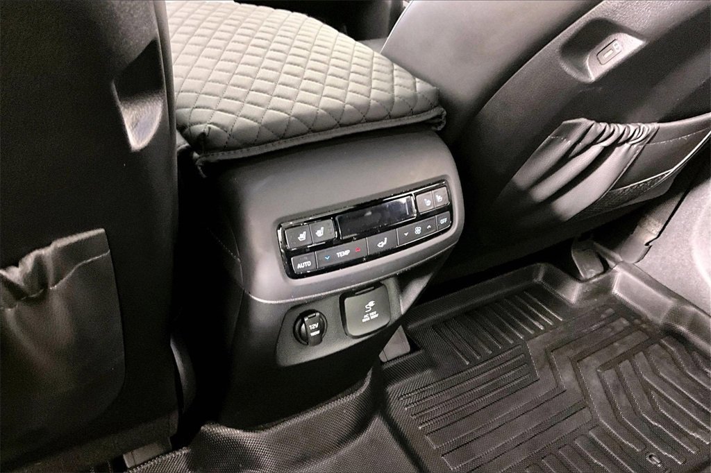 Used 2024 Hyundai Palisade Calligraphy image 10