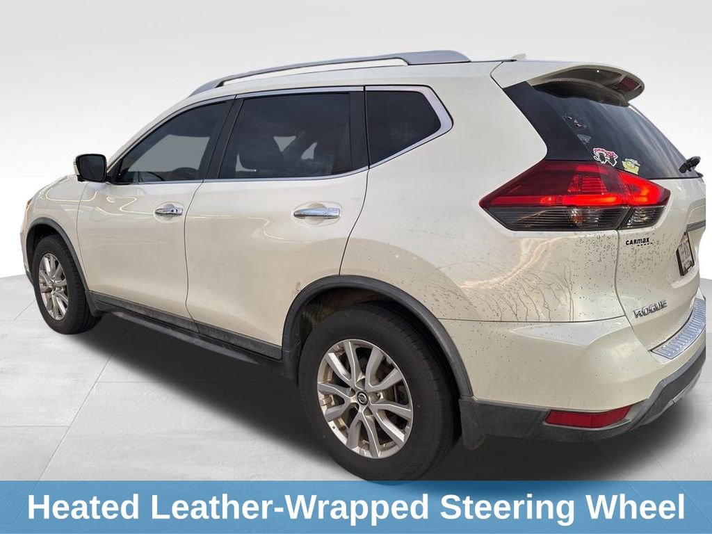 Used 2018 Nissan Rogue SV w/ Premium Package image 10