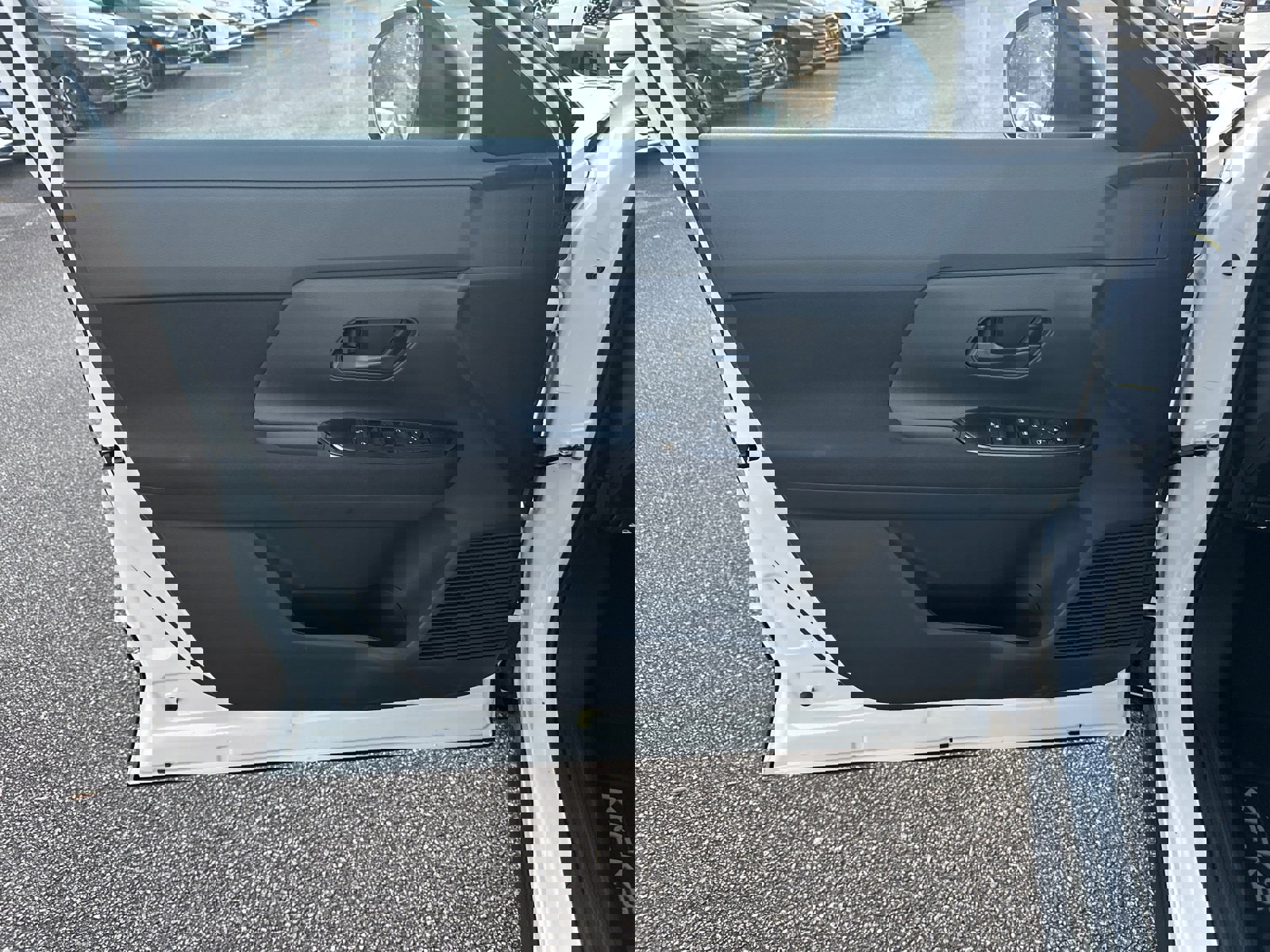 New 2026 Nissan Kicks S image 10