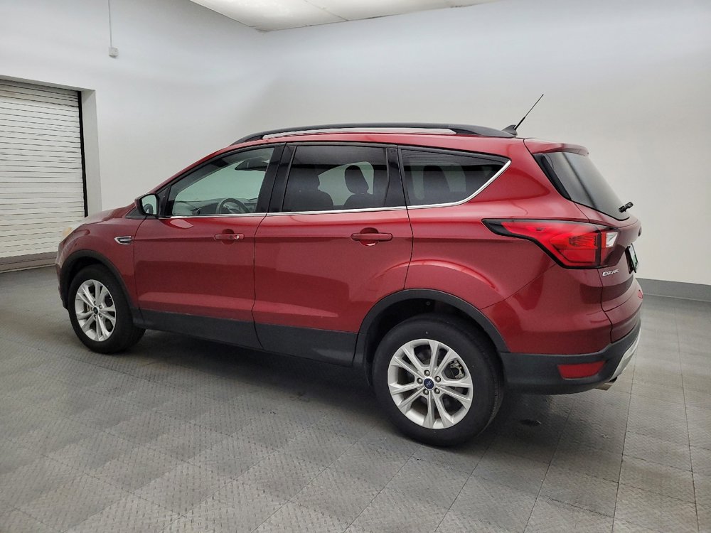 Used 2019 Ford Escape SEL image 3
