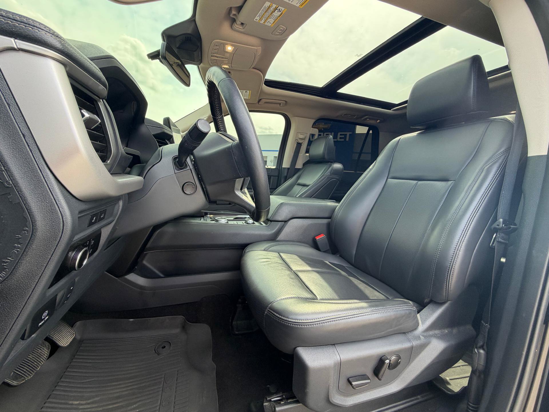 Used 2024 Ford Expedition Max XLT AWD/4WD image 7