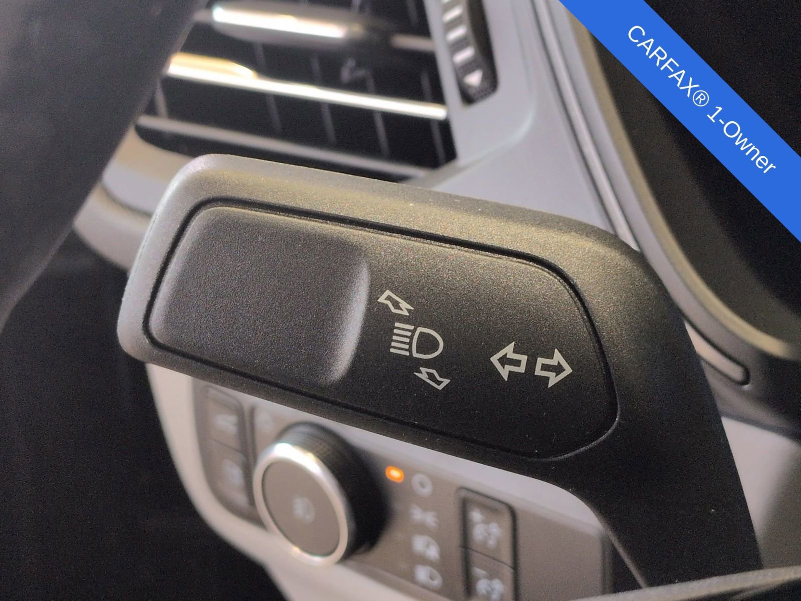 Used 2025 Ford Escape SE image 29