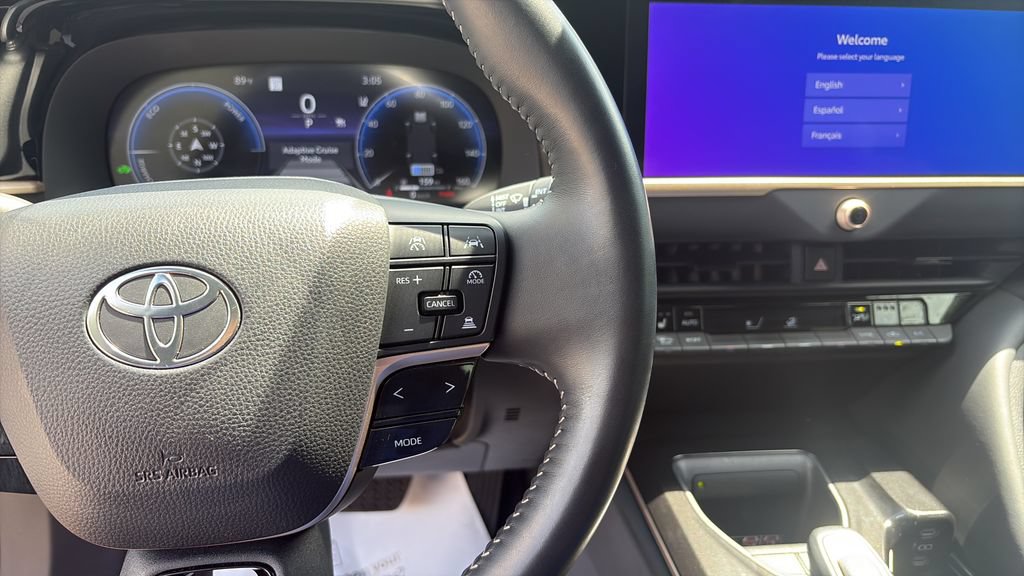 Used 2024 Toyota Crown AWD/4WD image 22