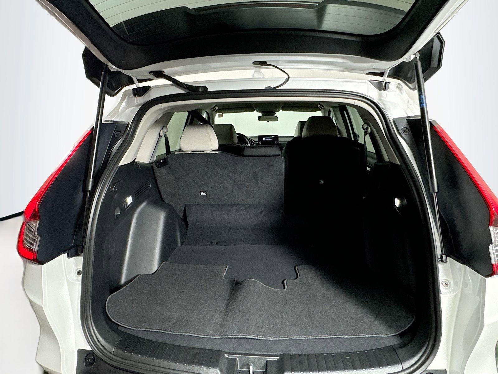 Used 2023 Honda CR-V LX image 6