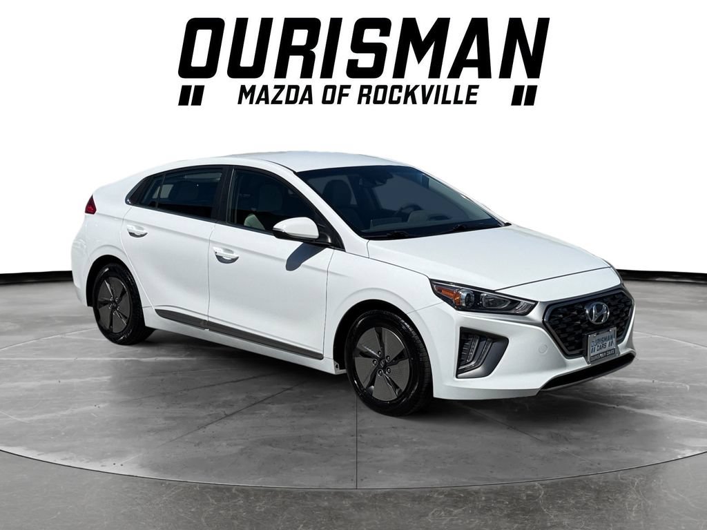 Used 2022 Hyundai Ioniq SE FWD image 1