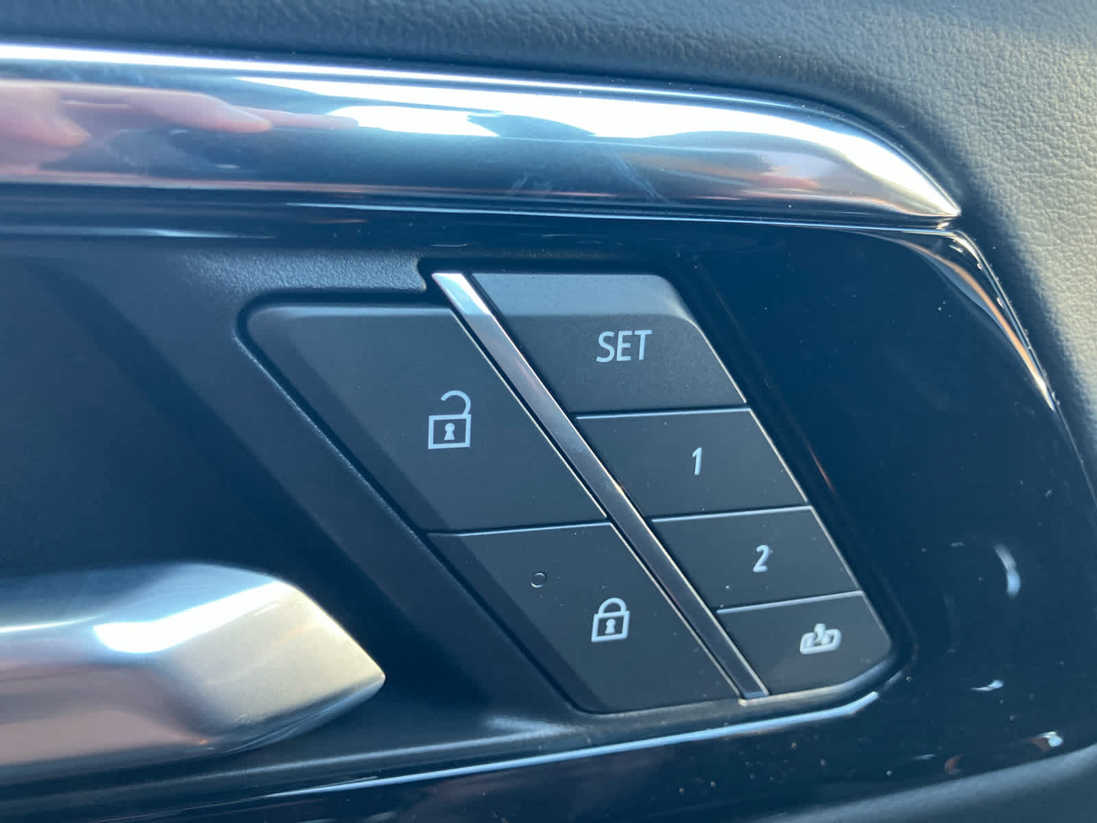 New 2026 Chevrolet Tahoe High Country AWD/4WD image 12