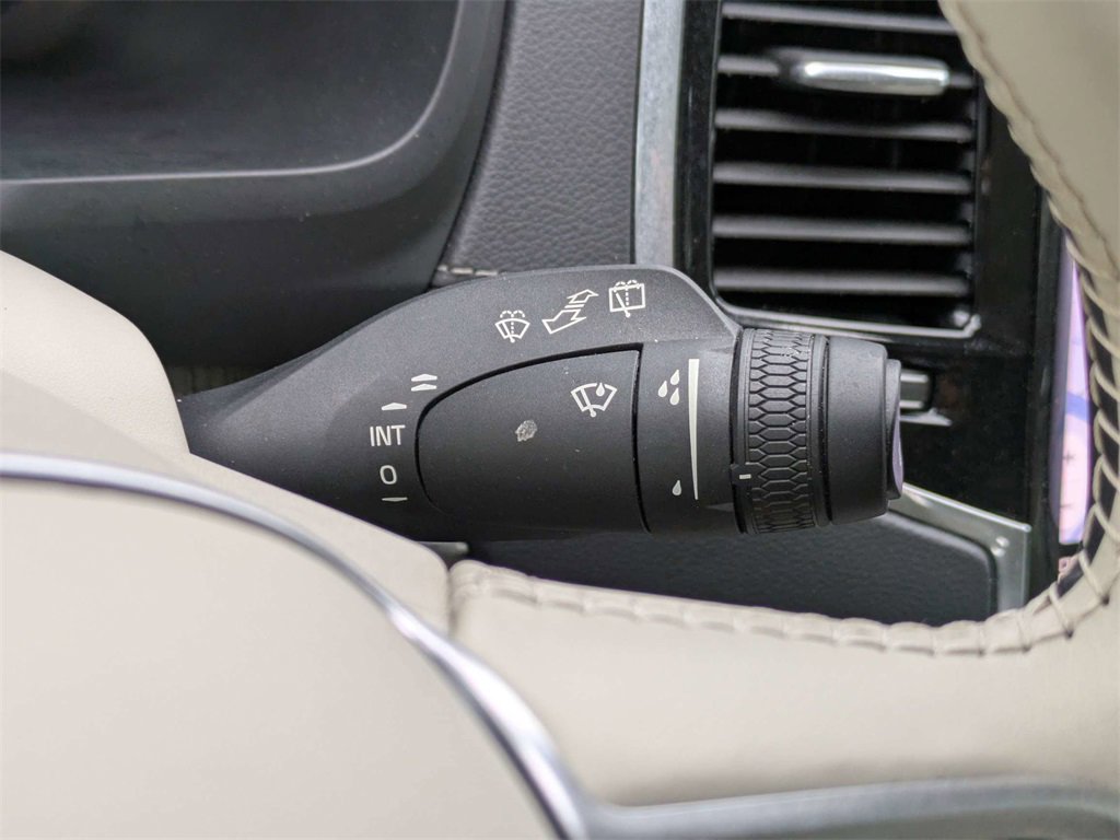 Used 2023 Volvo XC90 B6 Ultimate w/ Protection Package Premier image 39