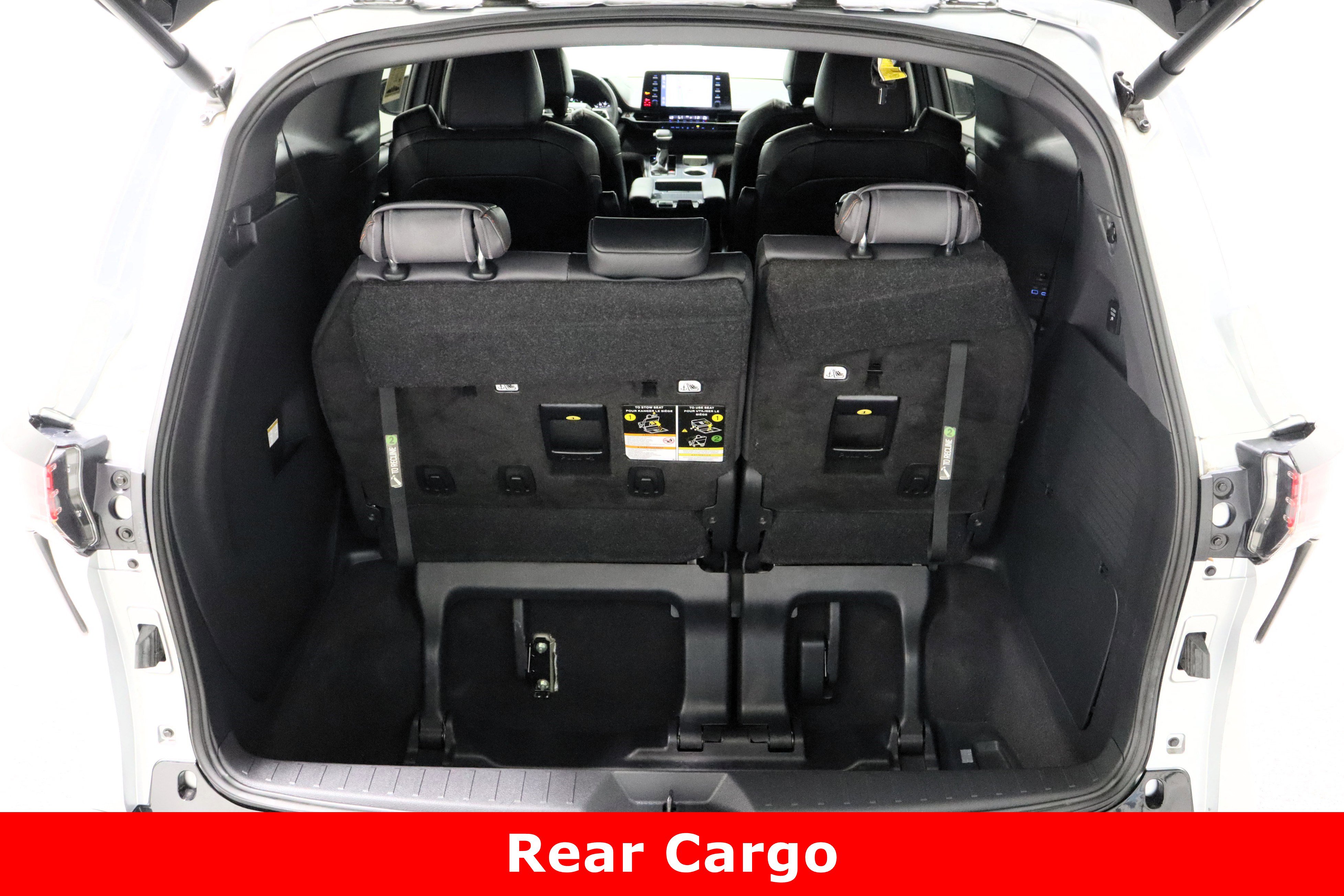 Used 2023 Toyota Sienna XSE image 37