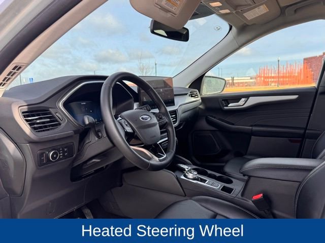 Used 2025 Ford Escape Platinum AWD/4WD image 9