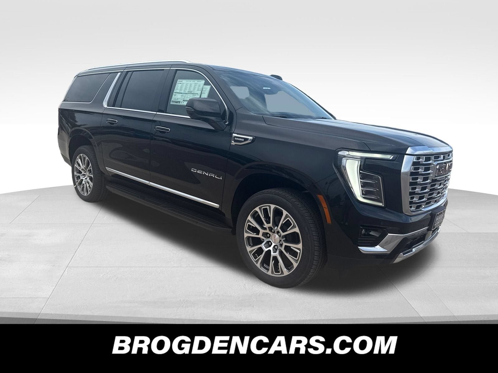 New 2026 GMC Yukon XL Denali w/ Advanced Technology Package AWD/4WD image 1