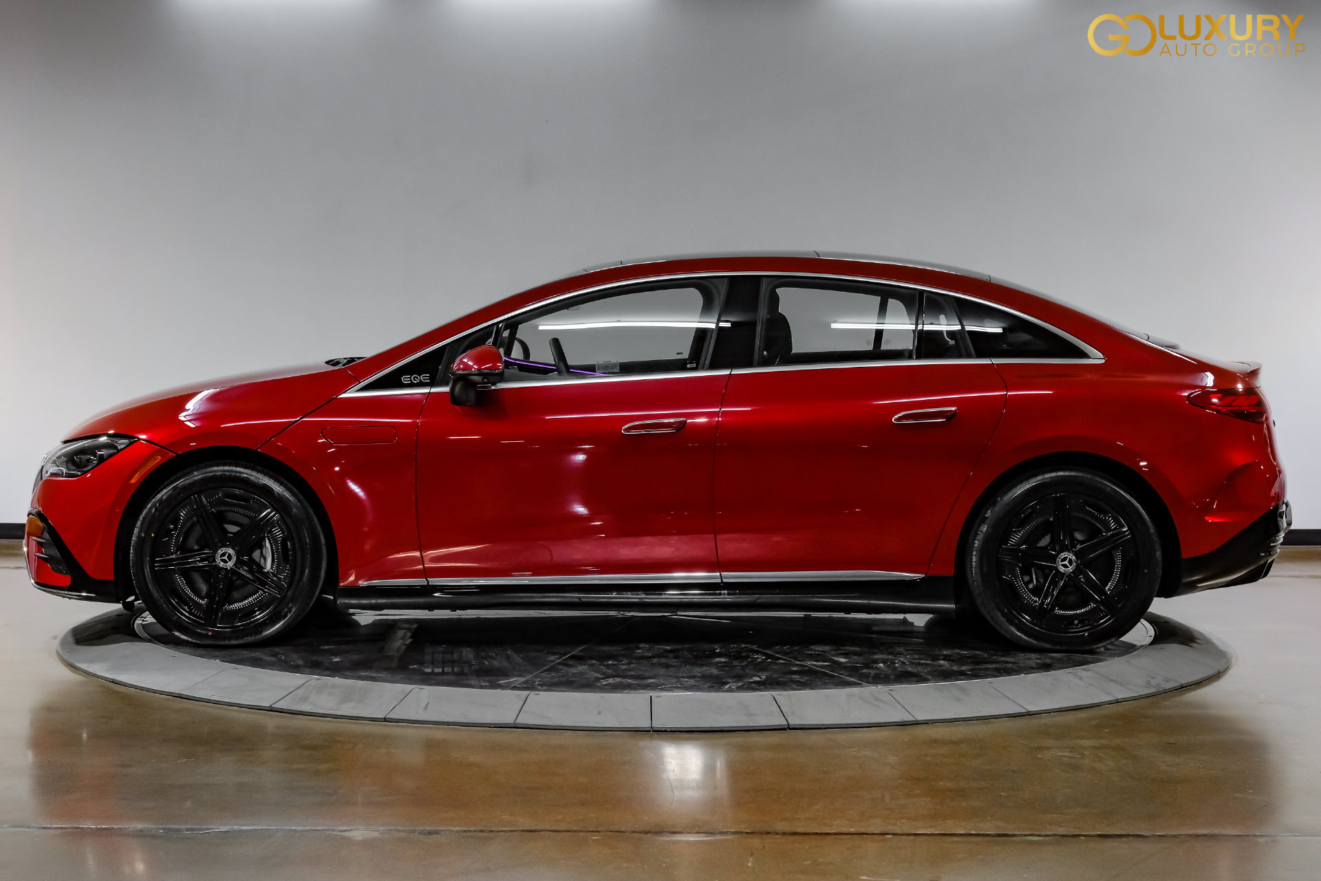 Used 2023 Mercedes-Benz EQE 350+ 4MATIC Sedan w/ Exclusive Trim Package image 12