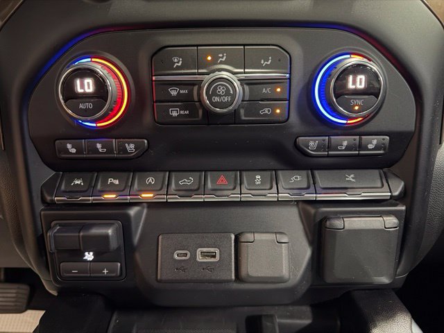 Used 2019 Chevrolet Silverado 1500 High Country w/ Technology Package AWD/4WD image 44
