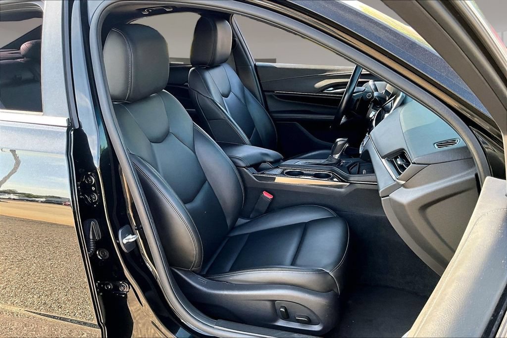 Used 2023 Cadillac CT4 Luxury w/ Sun And Sound Package RWD image 7
