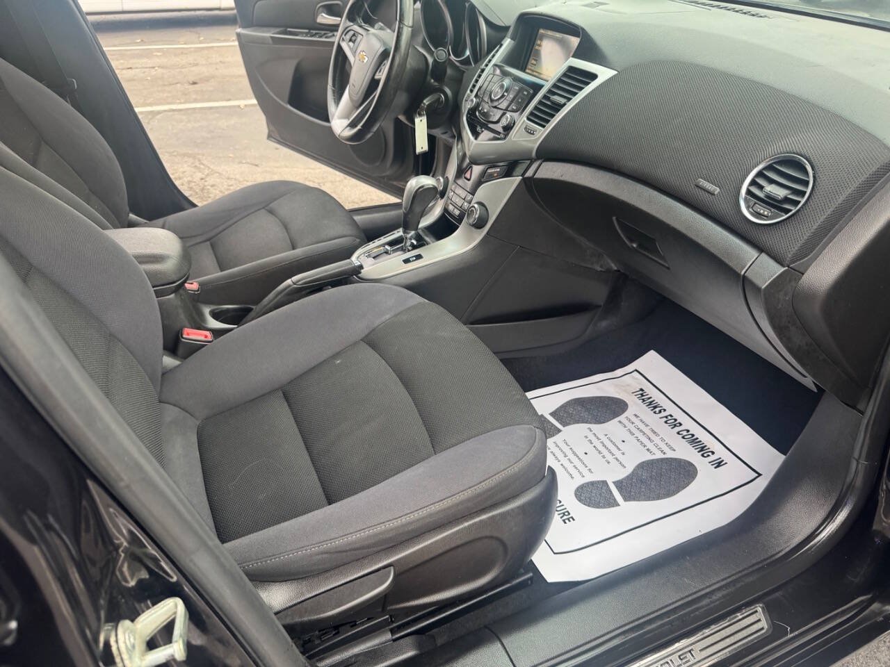 Used 2014 Chevrolet Cruze LT w/ Technology Package FWD image 31