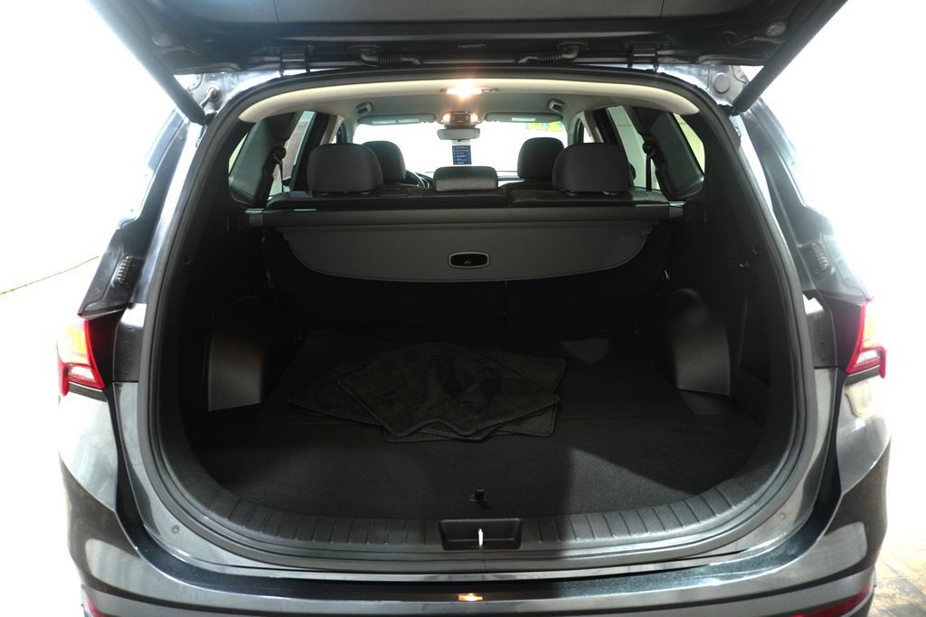 Used 2023 Hyundai Santa Fe SEL AWD/4WD image 6