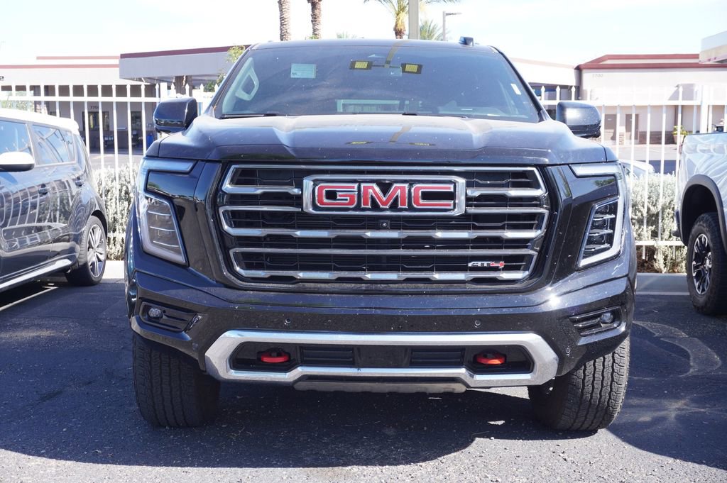 Used 2025 GMC Yukon AT4 image 2
