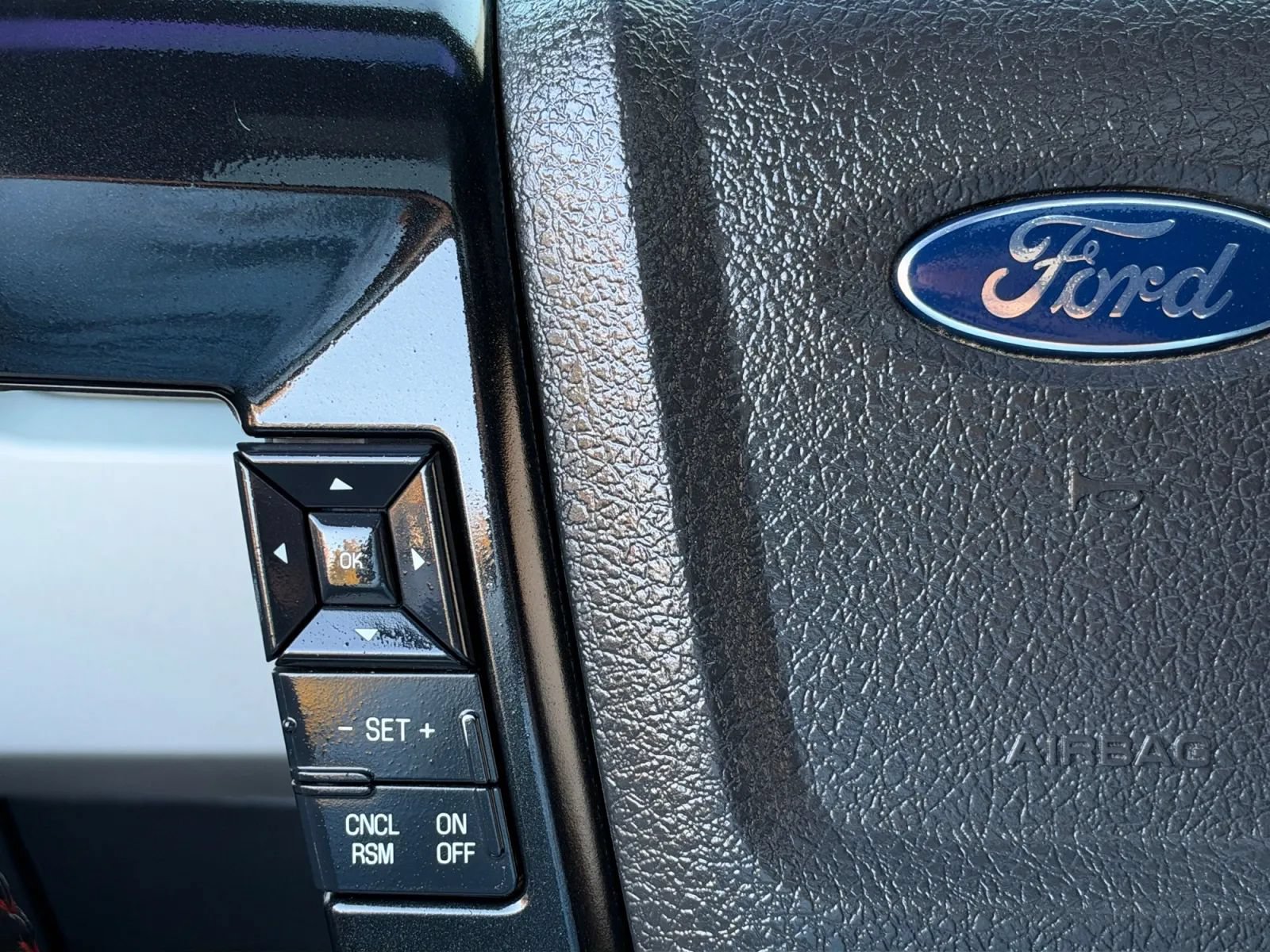 Used 2014 Ford F150 FX4 w/ Equipment Group 402A Luxury AWD/4WD image 28