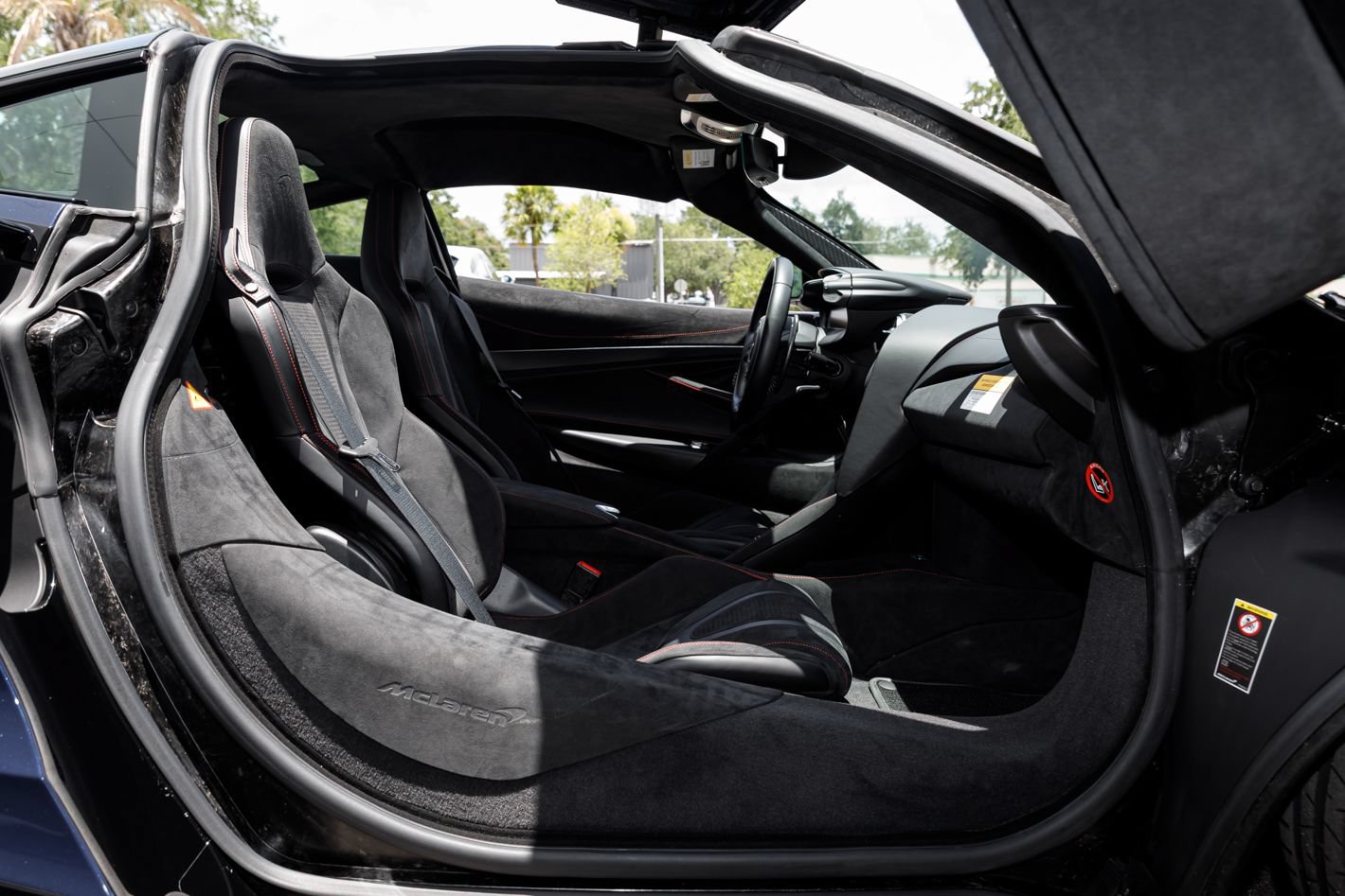 Used 2025 McLaren 750S RWD image 62