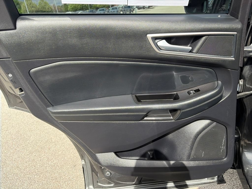 Used 2019 Ford Edge SEL w/ Equipment Group 201A AWD/4WD image 26