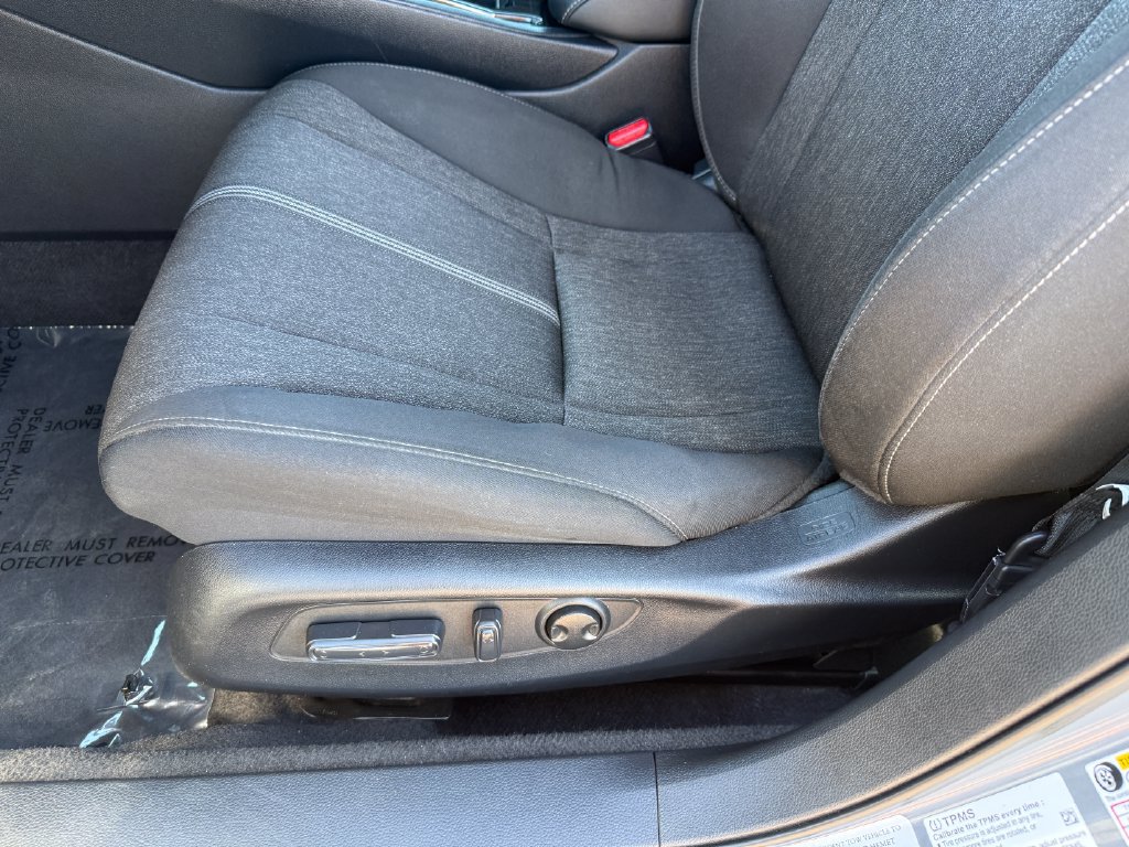 Used 2023 Honda Accord Sport image 11