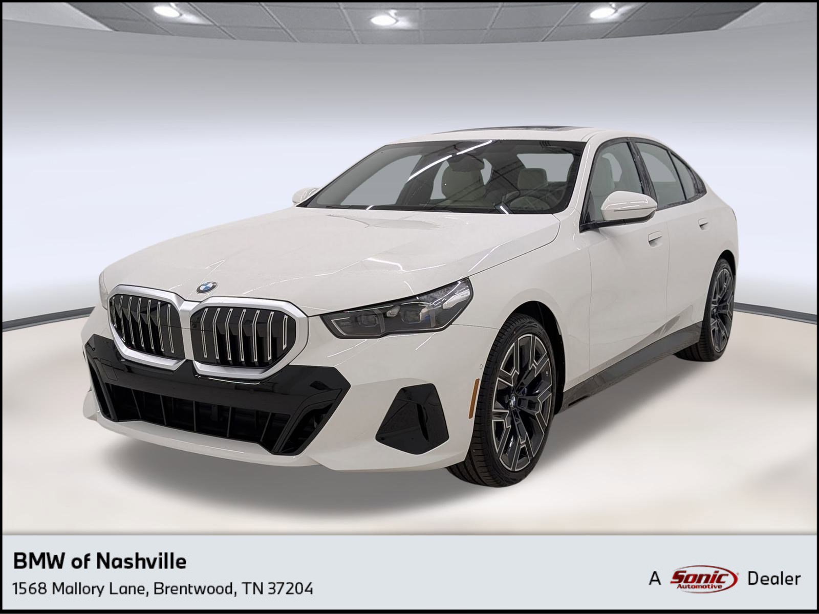 New 2026 BMW 530i w/ M Sport Package RWD image 1