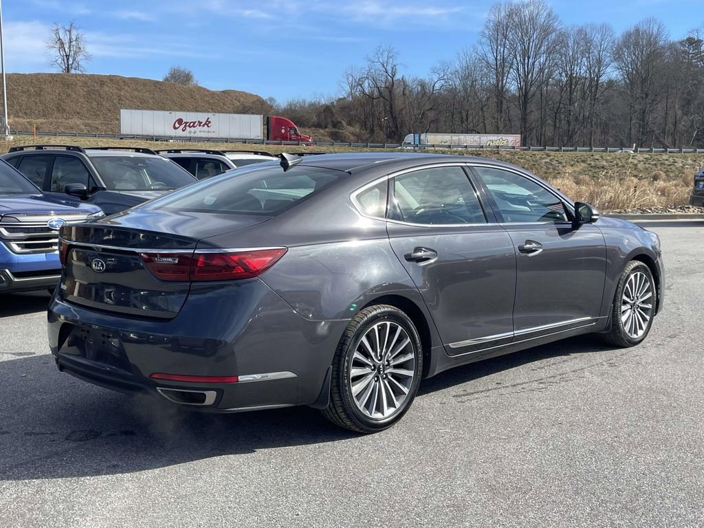 Used 2018 Kia Cadenza Premium image 28