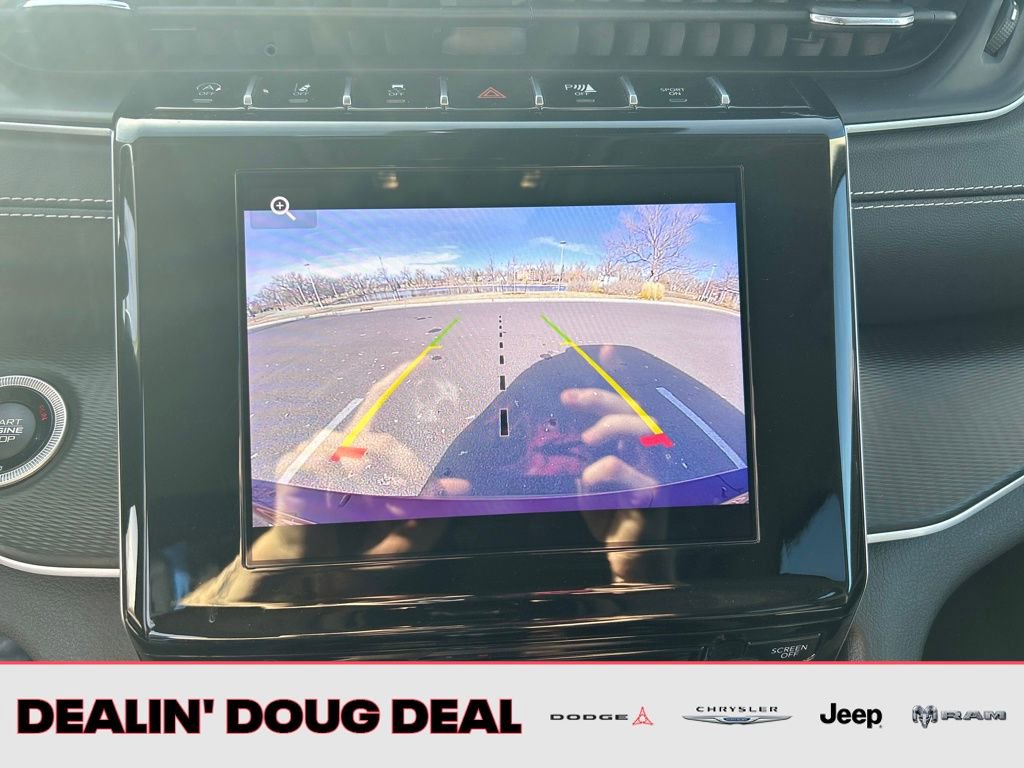 Used 2023 Jeep Grand Cherokee L Laredo image 21