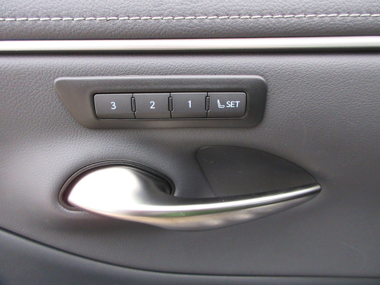 New 2025 Lexus ES 350 w/ Premium Package image 26