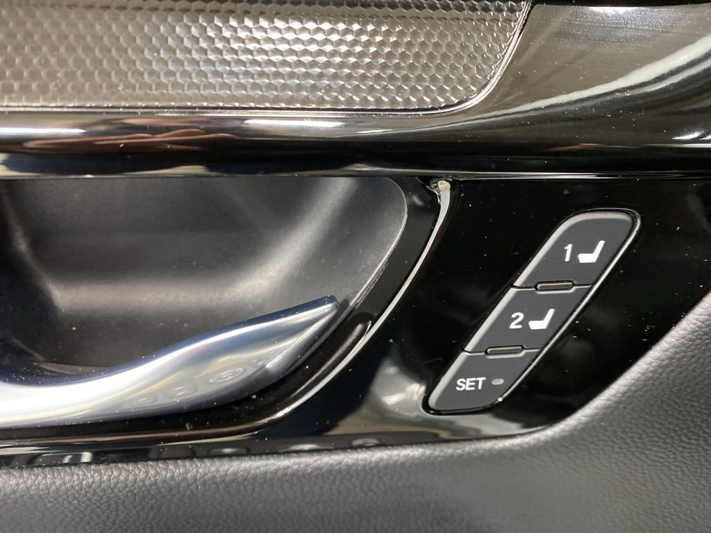 Used 2025 Honda CR-V EX-L image 28