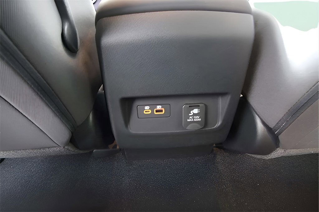 Used 2024 Nissan Frontier SV w/ SV Convenience Package image 15