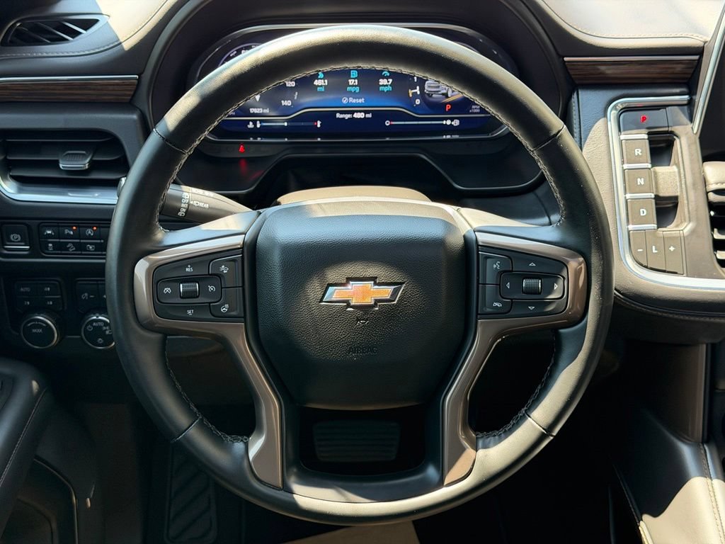 Used 2024 Chevrolet Suburban High Country w/ Premium Package AWD/4WD image 16