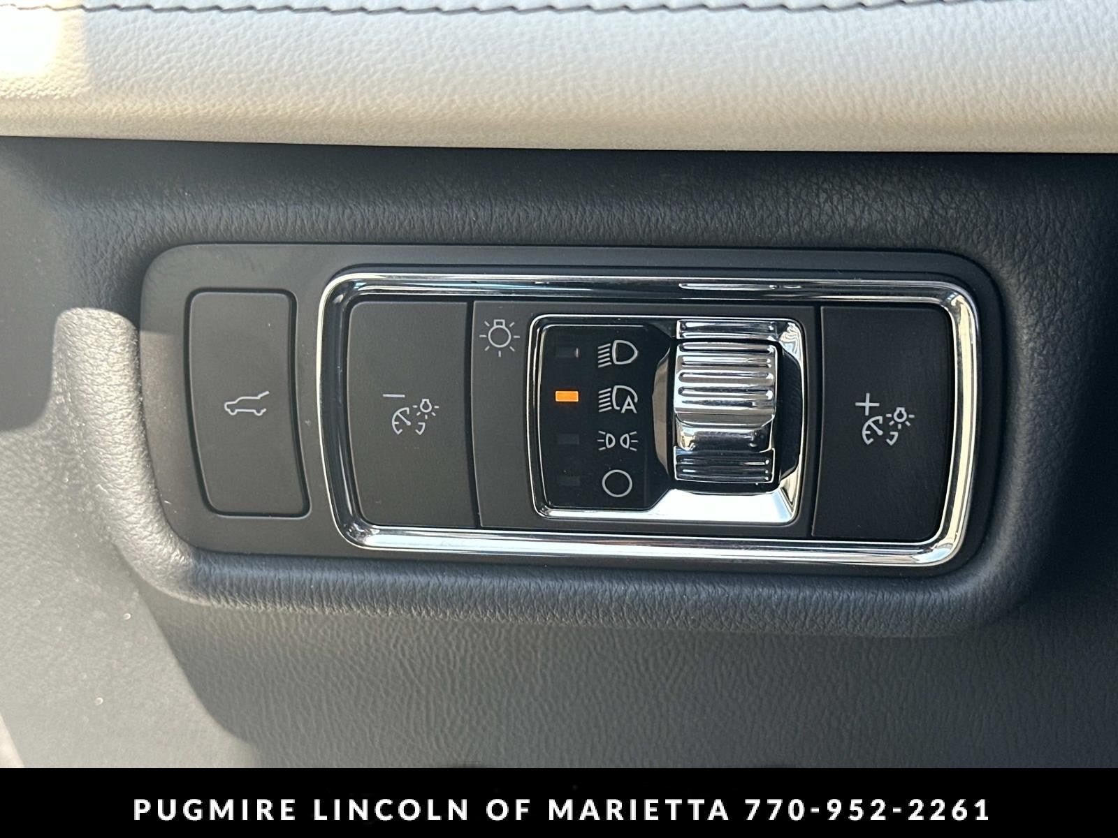New 2026 Lincoln Aviator 2WD image 32