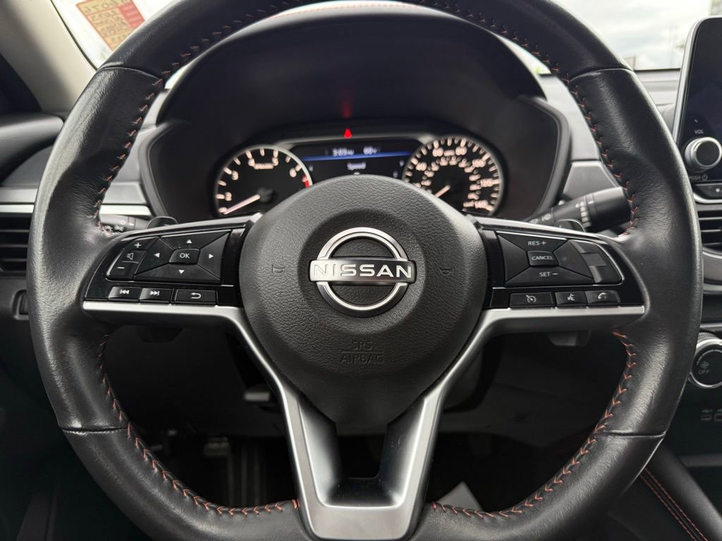 Used 2024 Nissan Altima 2.5 SR image 23