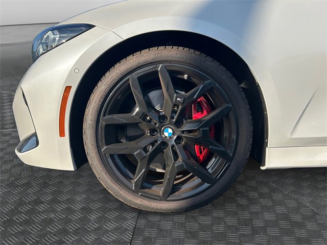 New 2025 BMW 330i xDrive Sedan w/ M Sport Package image 9