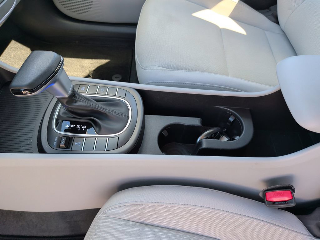 Used 2024 Hyundai Kona SEL AWD/4WD image 18