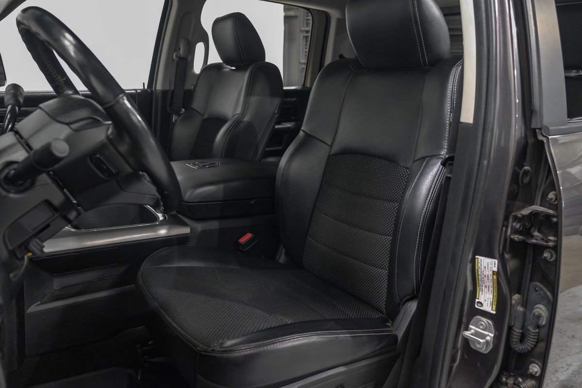 Used 2018 RAM 2500 Big Horn w/ Sport Appearance Group image 30