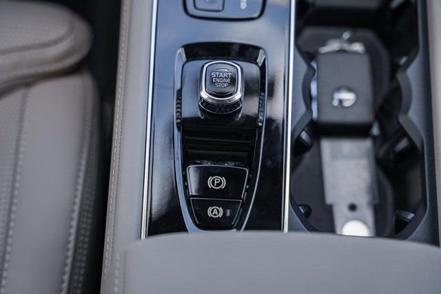 New 2026 Volvo XC90 B6 Ultra image 25