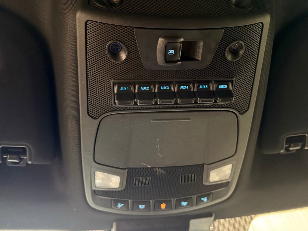 Used 2022 Ford F250 Lariat w/ Black Appearance Pkg image 35