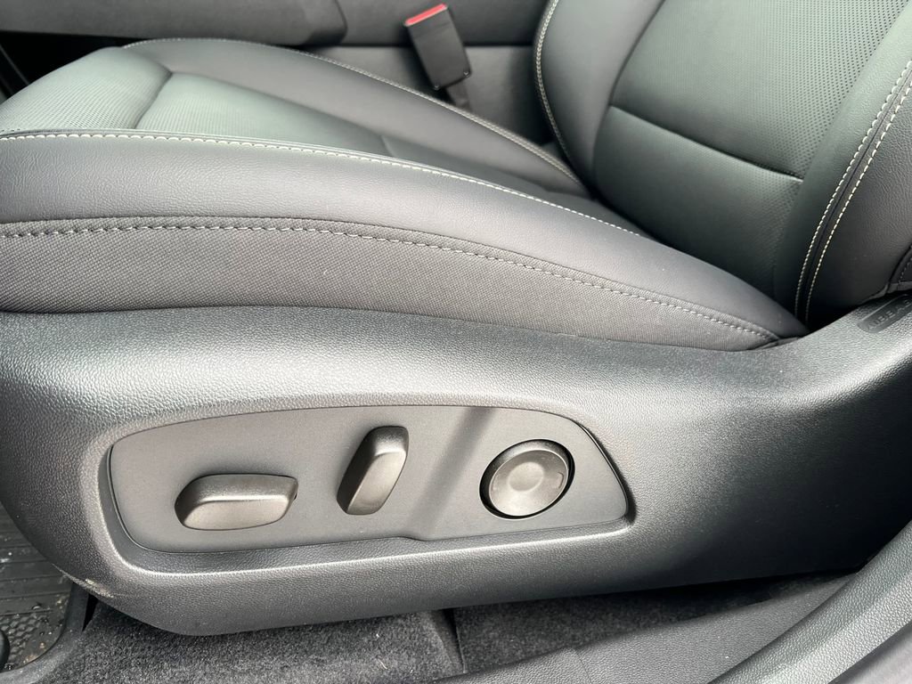 New 2026 GMC Terrain Elevation w/ Elevation Premium Package image 9