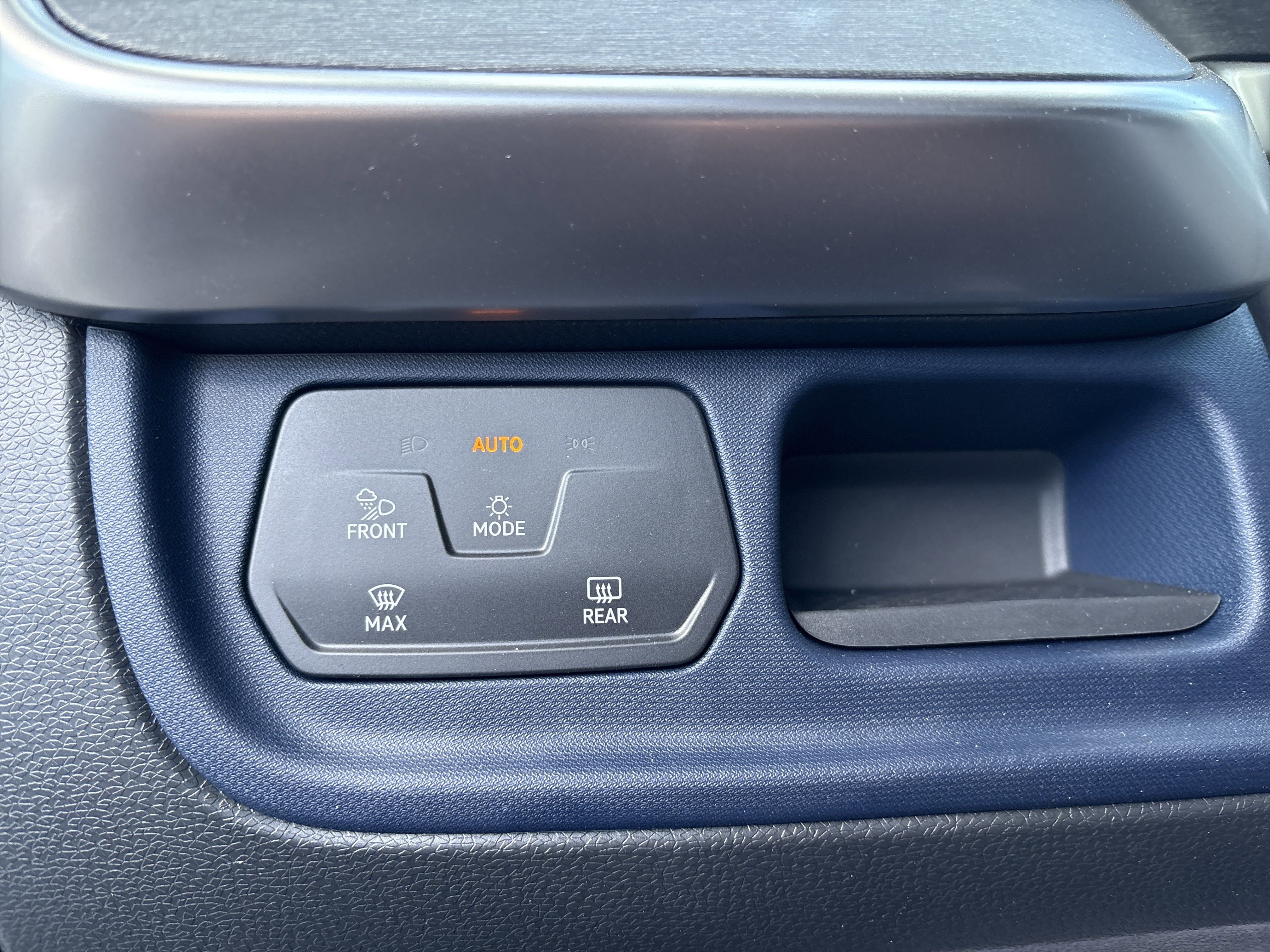 New 2025 Volkswagen ID. Buzz Pro S image 18