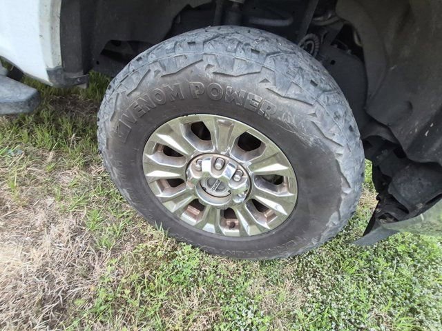 Used 2019 Ford F250 XLT w/ XLT Premium Package image 4