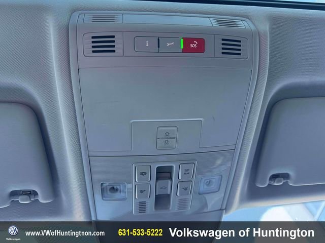 Certified 2025 Volkswagen Taos SE w/ Taos Adventure Package (SXB) image 32